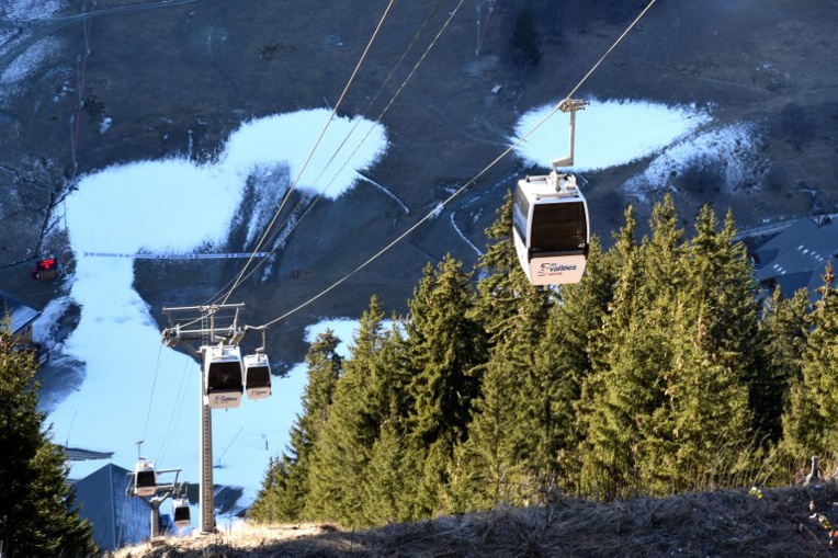 Un Britannique meurt en tombant d'un télésiège à Méribel Un Britannique meurt en tombant d'un télésiège à Méribel