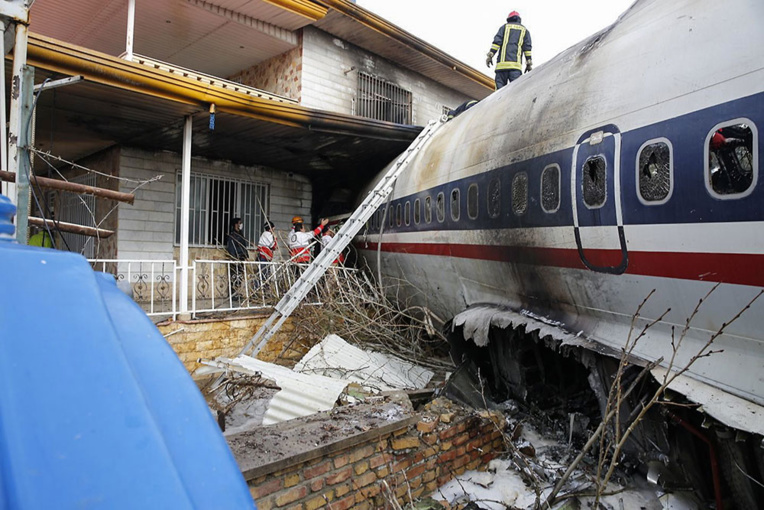 Quinze morts dans le crash d'un avion cargo en Iran