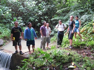 La collecte de l’eau se fera par l’intermédiaire de captages. La population de Raivavae est en effet opposée aux forages
