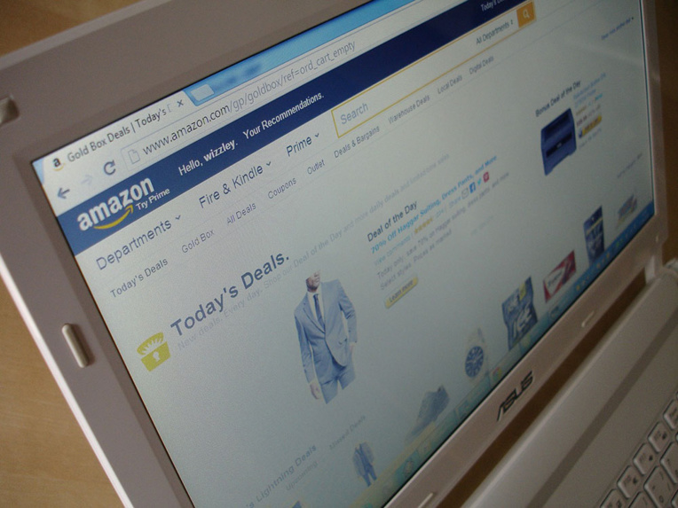 La France veut légiférer pour empêcher Amazon de jeter des invendus neufs La France veut légiférer pour empêcher Amazon de jeter des invendus neufs