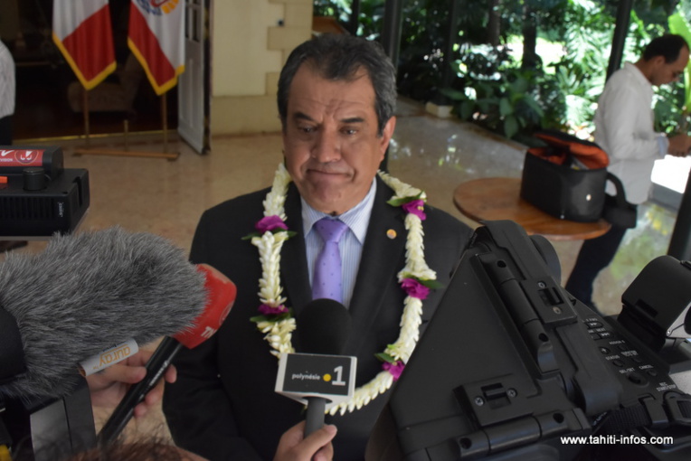 Affaire des bonbonnes polluées : Fritch promet "des sanctions administratives sévères" Affaire des bonbonnes polluées : Fritch promet "des sanctions administratives sévères"