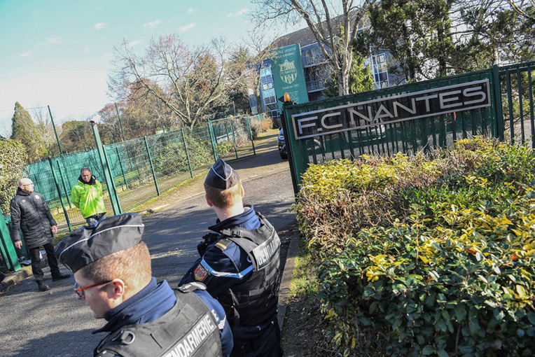 Emiliano Sala disparaît à bord d'un avion entre Nantes et Cardiff Emiliano Sala disparaît à bord d'un avion entre Nantes et Cardiff