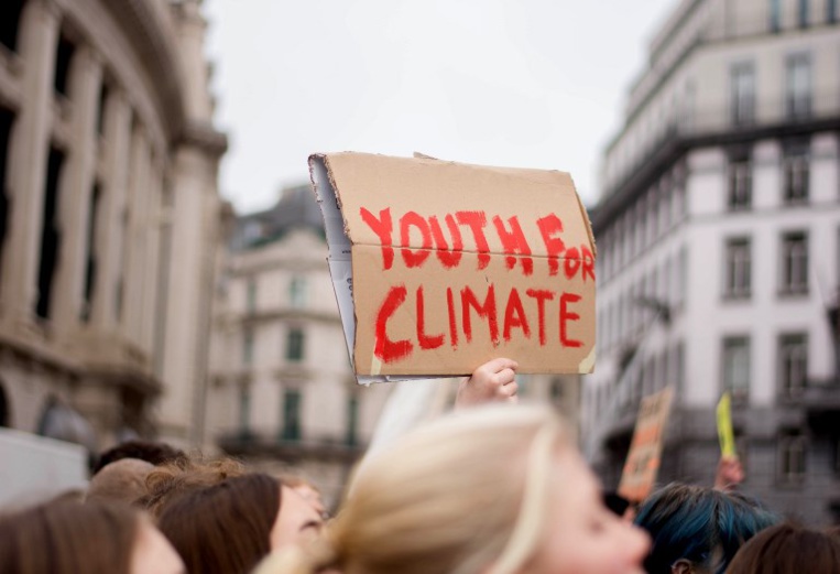 Contre l'inaction des Etats, des citoyens préparent "un printemps climatique" Contre l'inaction des Etats, des citoyens préparent "un printemps climatique"