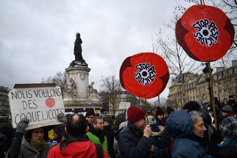 "Aux arbres, citoyens!": nouvelle mobilisation en France autour du climat "Aux arbres, citoyens!": nouvelle mobilisation en France autour du climat