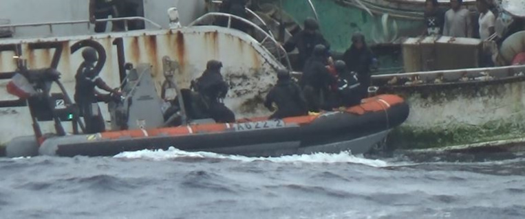Le Bougainville intervient sur un incendie à bord d’un navire de pêche taïwanais