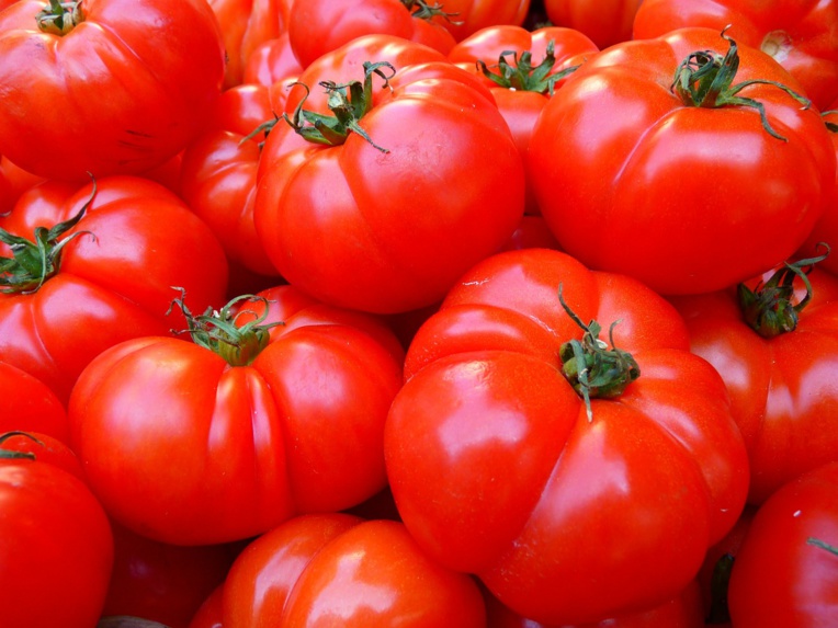 A Mayotte, des tomates contaminées par un insecticide interdit en France A Mayotte, des tomates contaminées par un insecticide interdit en France