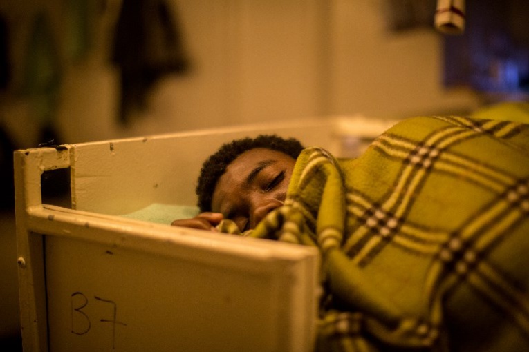 Italie: les 47 migrants du Sea-Watch sont en Italie, le navire dans l'incertitude Italie: les 47 migrants du Sea-Watch sont en Italie, le navire dans l'incertitude