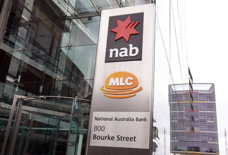 Australie: les actions des banques s'envolent après un rapport clément