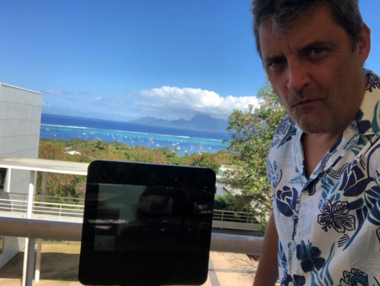 Christophe Batier avec un élève, en plein test du Beam Christophe Batier avec un élève, en plein test du Beam