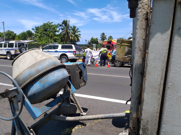 Un scootériste se tue sur la route à Paea