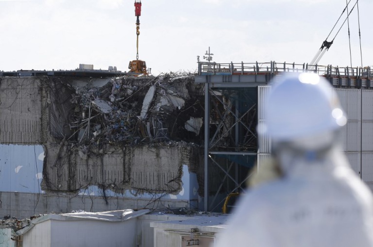 Fukushima: un robot va "toucher" pour la première fois du combustible fondu