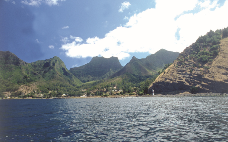 Pour beaucoup de spécialistes, c’est dans cette baie, la Baya de Cumberland que le ou les trésors auraient été enfouis, car cette partie de la côte est très protégée. Pour beaucoup de spécialistes, c’est dans cette baie, la Baya de Cumberland que le ou les trésors auraient été enfouis, car cette partie de la côte est très protégée.