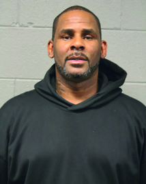R. Kelly libéré sous caution après avoir plaidé non coupable d'abus sexuels R. Kelly libéré sous caution après avoir plaidé non coupable d'abus sexuels