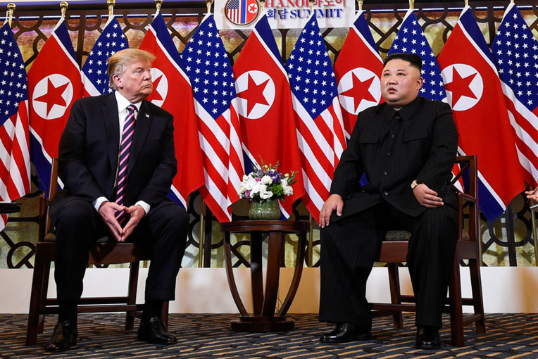 Trump et Kim se retrouvent à Hanoï sur une note optimiste Trump et Kim se retrouvent à Hanoï sur une note optimiste