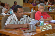 Oscar Temaru : "Mon seul souci, c'est que les avions volent"