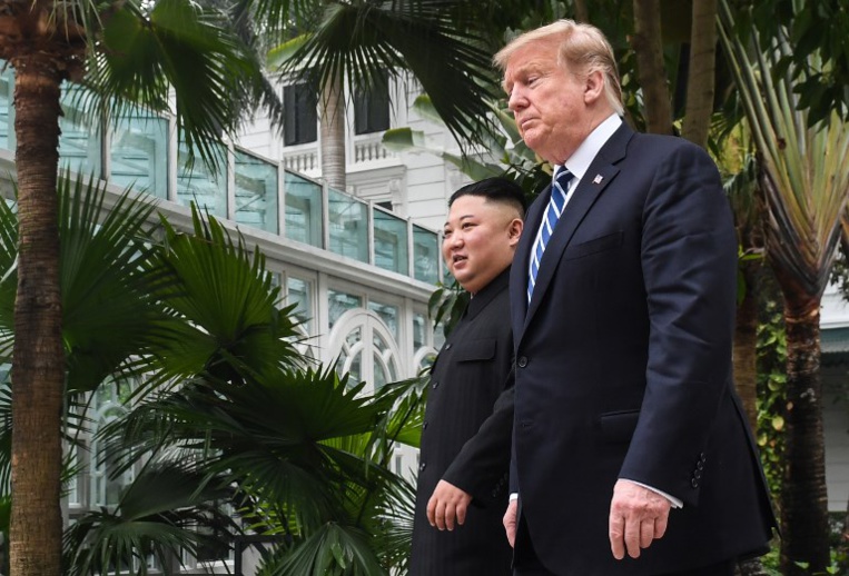 Trump et Kim se séparent à Hanoï sur un échec Trump et Kim se séparent à Hanoï sur un échec