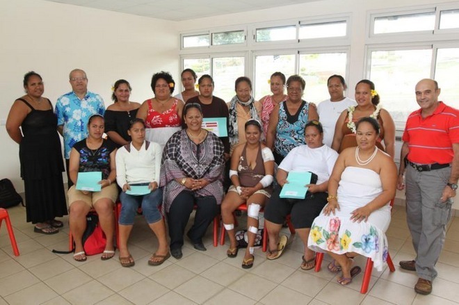 Remise des attestations PIAMS 2 par S.O.I/SEFI à la Mairie de Taravao