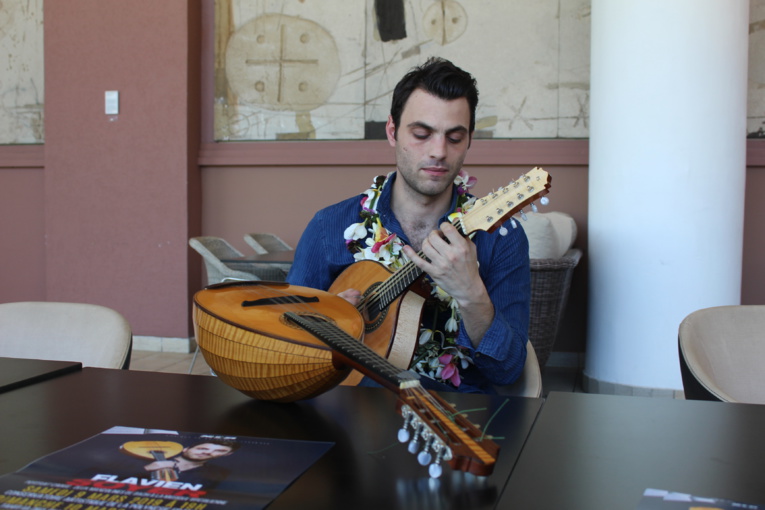 Flavien Soyer, mandoliniste, invité par Musique en Polynésie
