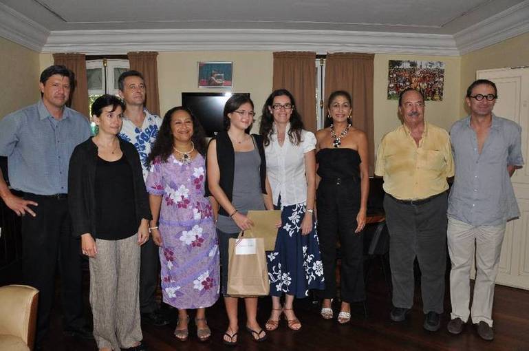 Daphné qui a obtenu son bac S avec mention très bien et 20.5/20, félicitée 