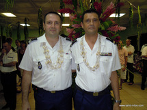 De g. à d., Christian Muller et son adjoint, le lieutenant Jean-François Main