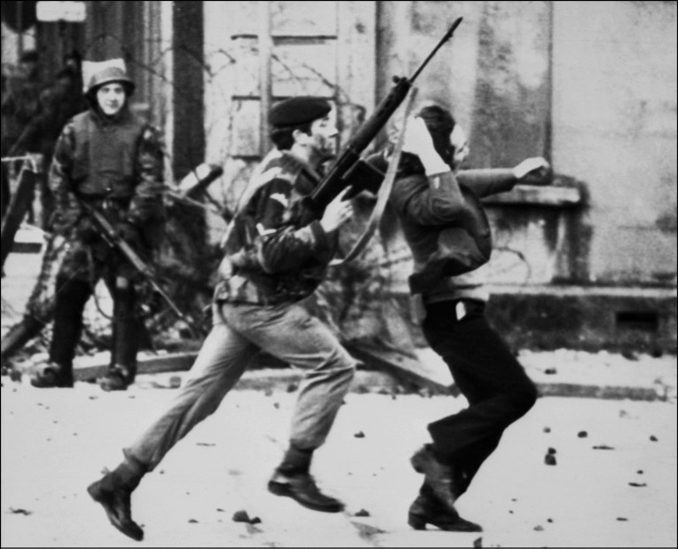 47 ans après le "Bloody Sunday", un vétéran britannique poursuivi pour meurtres 47 ans après le "Bloody Sunday", un vétéran britannique poursuivi pour meurtres