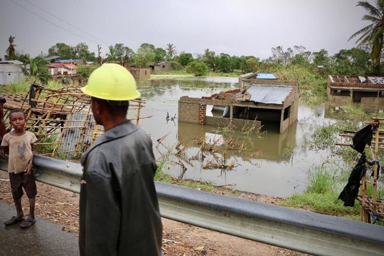 Cyclone en Afrique australe: course contre la montre pour sauver des vies Cyclone en Afrique australe: course contre la montre pour sauver des vies