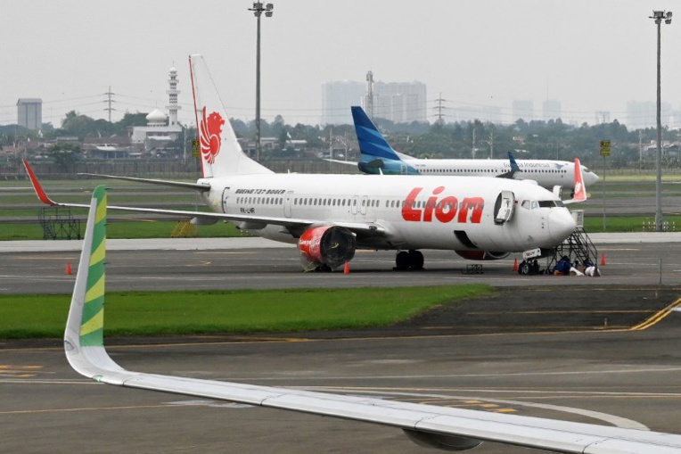 Indonésie: un 3e pilote dans le Boeing de Lion Air la veille du crash