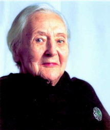 Nancy Wake en uniforme en 1945 et en décembre 2006