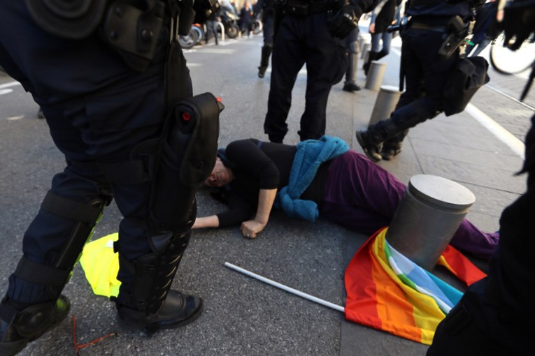 Des plaintes déposées en justice après la blessure d'une manifestante à Nice