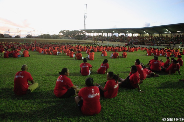 Pas moins de 2000 personnes participantes Pas moins de 2000 personnes participantes