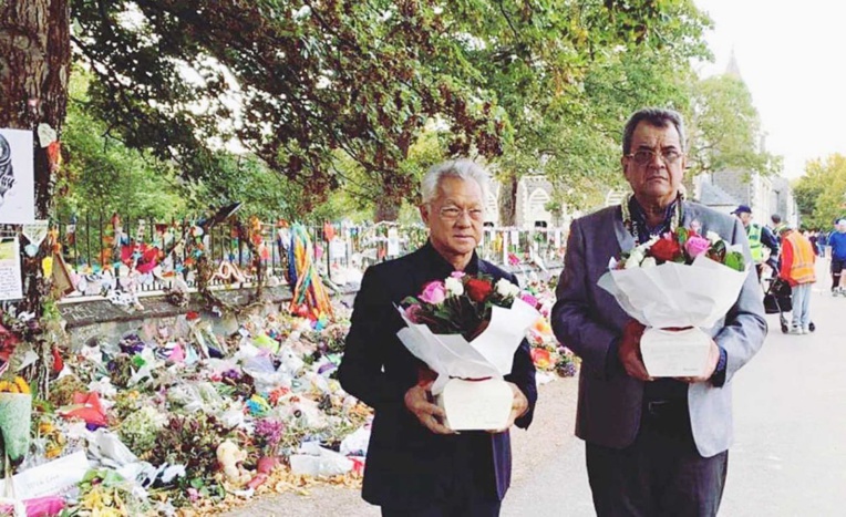 Fritch et Tong Sang rendent hommage aux victimes de l'attaque de Christchurch Fritch et Tong Sang rendent hommage aux victimes de l'attaque de Christchurch