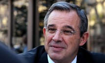 Escale à Port-Vila pour le ministre français des transports