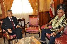 Temaru aux Samoa, Tong Sang à Nouméa