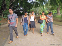 Les représentants du collectif des professeurs stagiaires sortent abattus de leur rendez-vous avec le Haut-commissaire, mercredi après-midi.