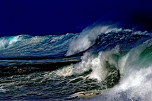 Une forte houle se rapproche de la Polynésie