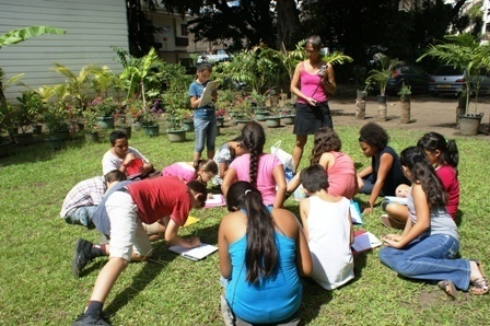Les élèves de 6ème de la Mennais ont visité l'Assemblée de Polynésie française