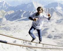 Le funambule suisse Freddy Nock renonce à traverser le lac de Thoune