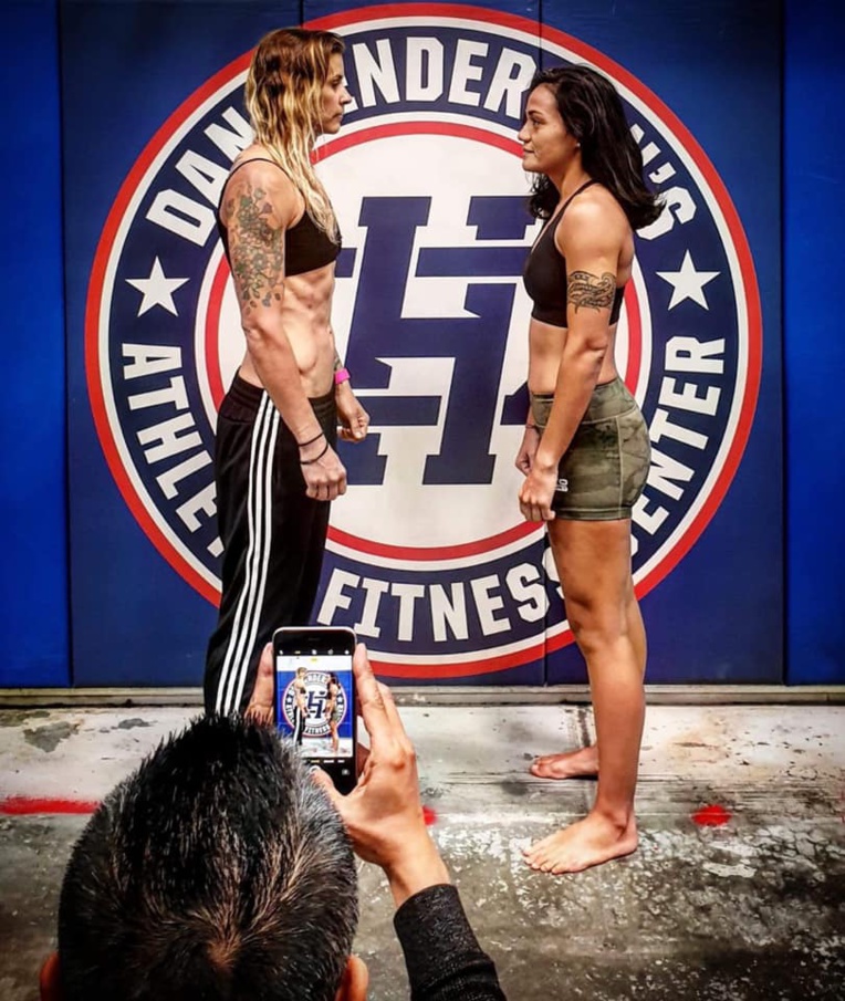 Un pemier combat gagné pour Tehana Bernardino face à une adversaire plus grande qu'elle Un pemier combat gagné pour Tehana Bernardino face à une adversaire plus grande qu'elle