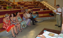 Elèves infirmiers: la Polynésie les prépare à occuper les postes des îles éloignées