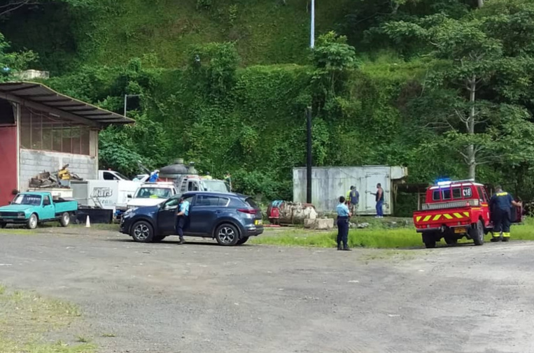 Saint-Hilaire: Un véhicule chute avec six personnes à bord, deux morts 