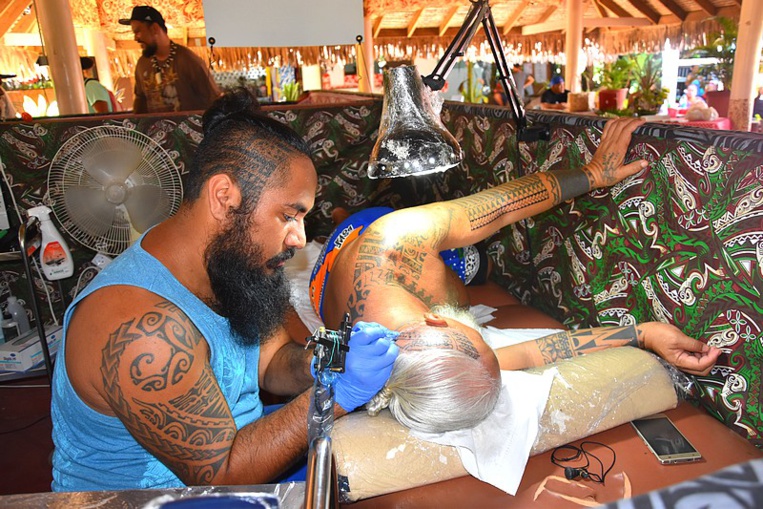 Le festival du tatouage bat son plein à Faa'a
