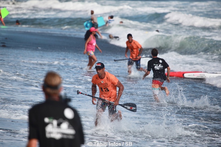 La course s'est terminée au sprint sur la plage La course s'est terminée au sprint sur la plage