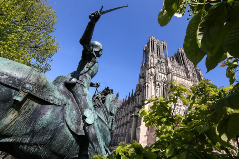 Les centaines de millions pour Notre-Dame font débat Les centaines de millions pour Notre-Dame font débat