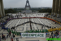 Pour ses 40 ans, Greenpeace donne des leçons de désobéissance civile