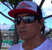 Rairoa Nui Va'a Toru : Shell Va'a impose sa loi à Rangiroa Rairoa Nui Va'a Toru : Shell Va'a impose sa loi à Rangiroa