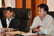 Les rapporteurs (de gauche à droite) : Mme Aline BALDASSARI-BERNARD et M. Calixte HELME