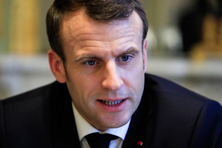 Macron à l'heure du grand oral pour convaincre les Français Macron à l'heure du grand oral pour convaincre les Français