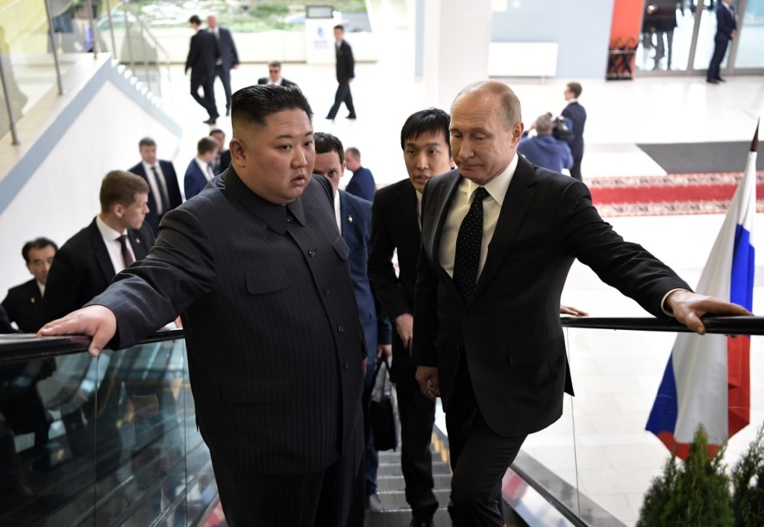Après le fiasco d'Hanoï, Kim ravive les "liens historiques" avec Moscou Après le fiasco d'Hanoï, Kim ravive les "liens historiques" avec Moscou