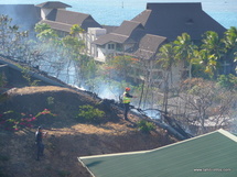Incendie à l'Uranie : les habitations épargnées par les flammes