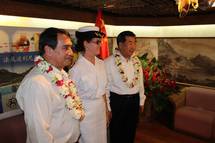 HUI Liang Yu en compagnie de M. Antony Geros et Mme Magali Charbonneau